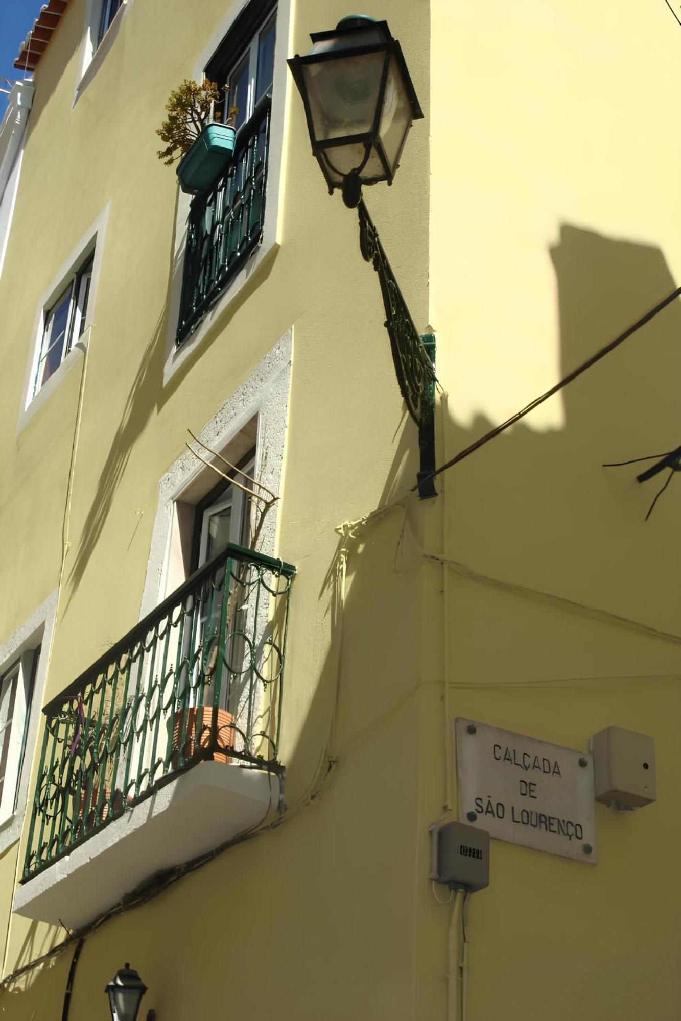 Casa Do Castelo 2- Work Or Relax In The Historic Heart Of Lisbon! Apartment Exterior photo